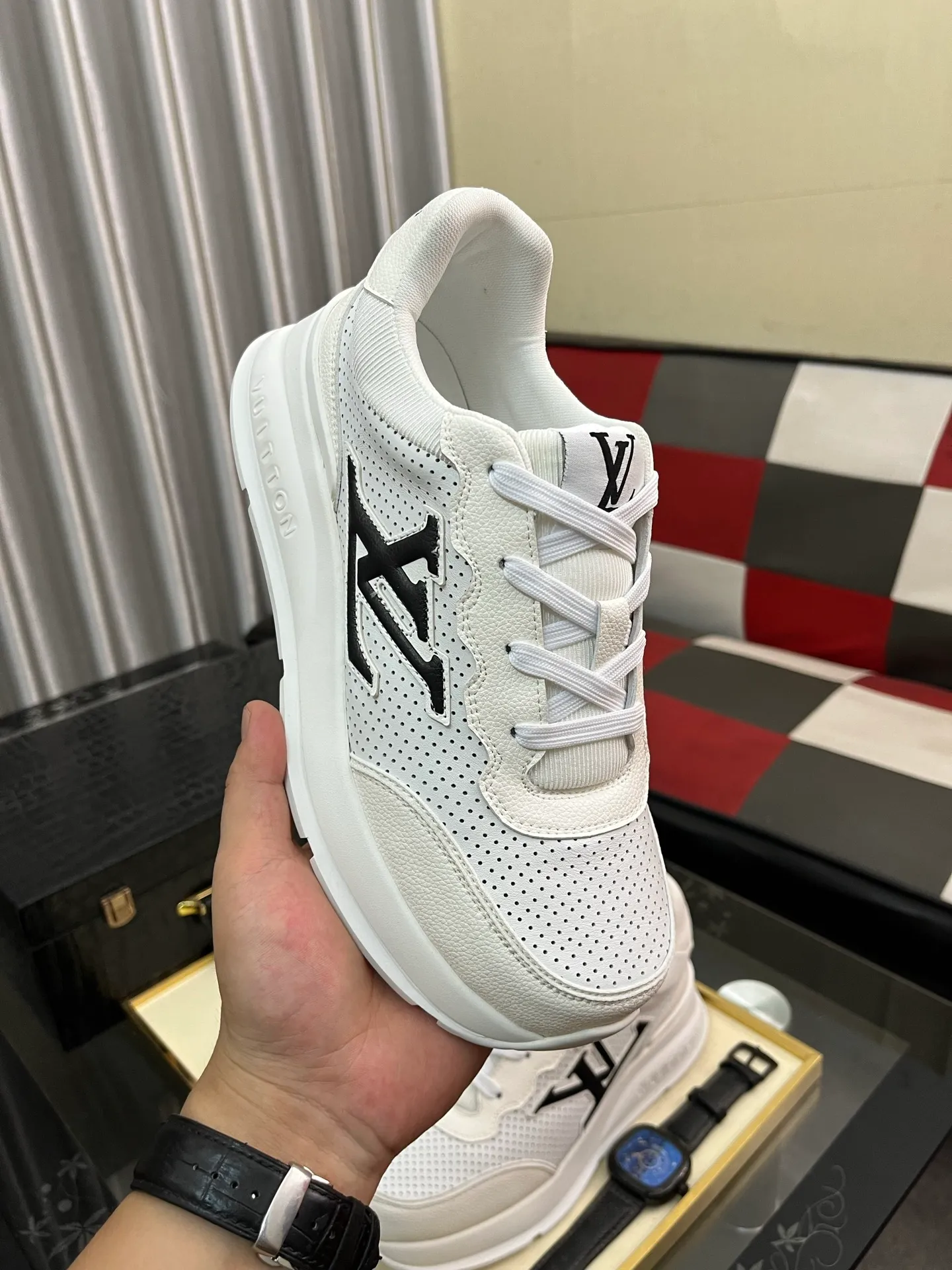 Men's shoes 💰458⌚️⌚️[Louis Vuitton LV] Dad shoes are popular casual sports shoes with outsole, breathable and comfortable, easy to walk, trendy men's versatile fly woven epoxy with ➕leather lining➕Gucci's popular original outsole, sports and running style, super comfortable. Code number 38-44